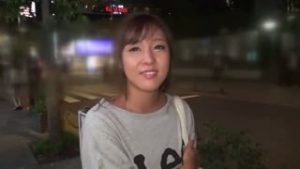 色黒JDに突撃ナンパ！健康的でエロすぎるボディの持ち主♡