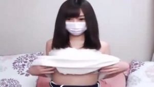 【ライブチャット】素人美女の生着替えあり♡スク水姿をネットで生配信ｗｗ