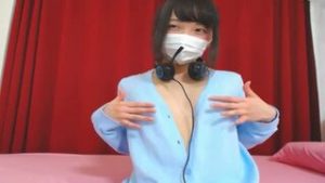 【ライブチャット×JK】素人女子〇生は貧乳だけどSS級アイドル顔♡M字開脚白パン見せｗｗｗ