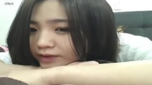 【ライブチャット】黒髪SS級美女の自撮り入浴動画♡色白で美乳エロ娘の全裸が大公開ｗｗｗ